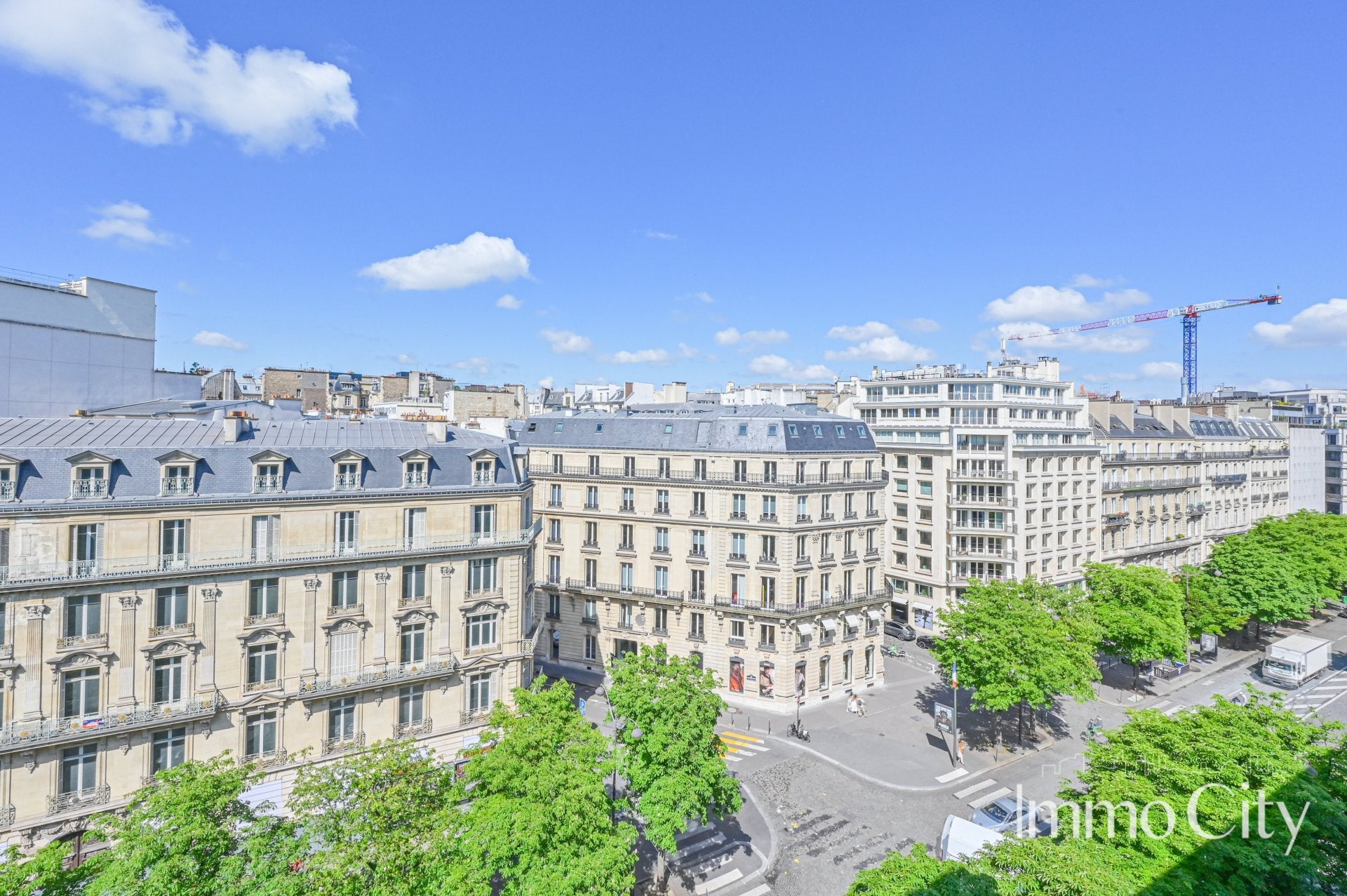 Appartement Avenue George V à Paris