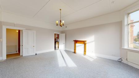 Flat Hartfield Road in Eastbourne