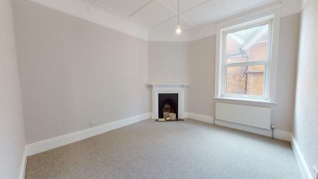 Flat Hartfield Road in Eastbourne