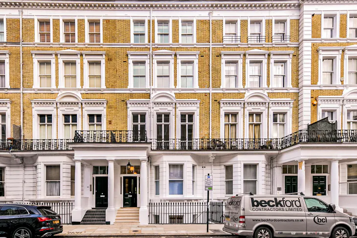 Flat Cranley Gardens in Greater London