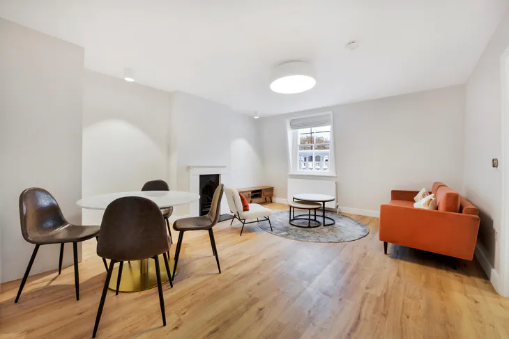 Flat Cranley Gardens in Greater London