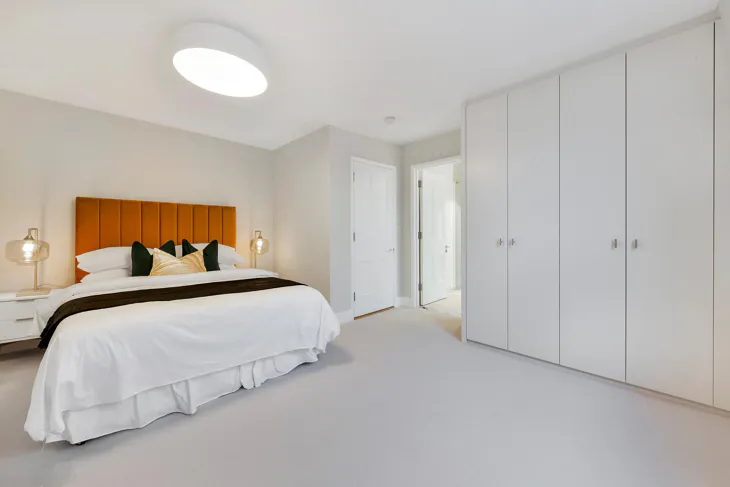 Flat Cranley Gardens in Greater London