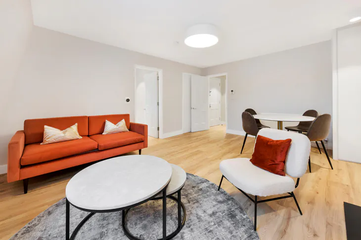 Flat Cranley Gardens in Greater London