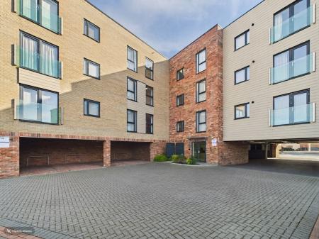 Flat Harland Court in West Suffolk