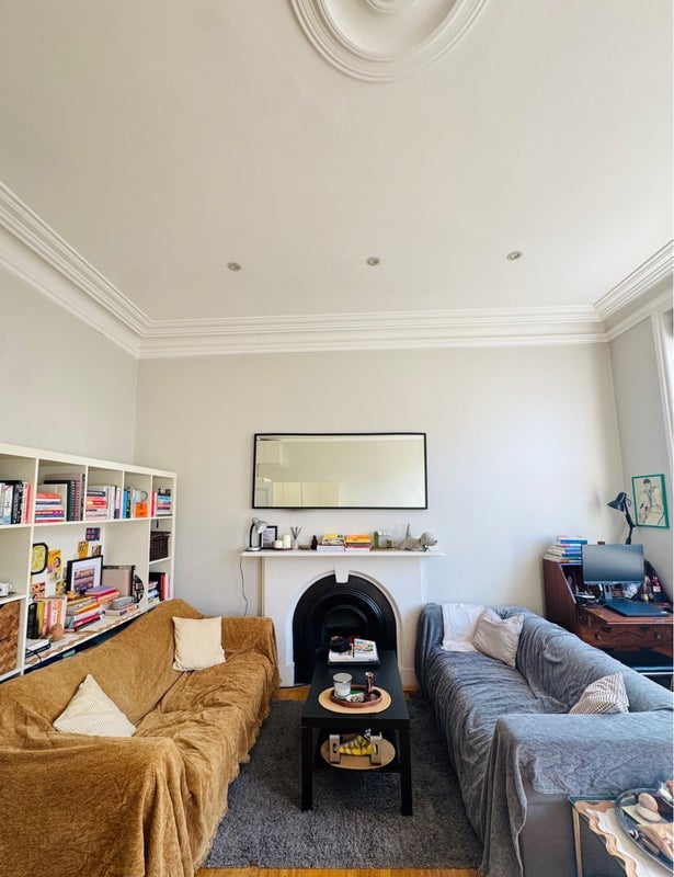 Flat Ongar Road in Greater London