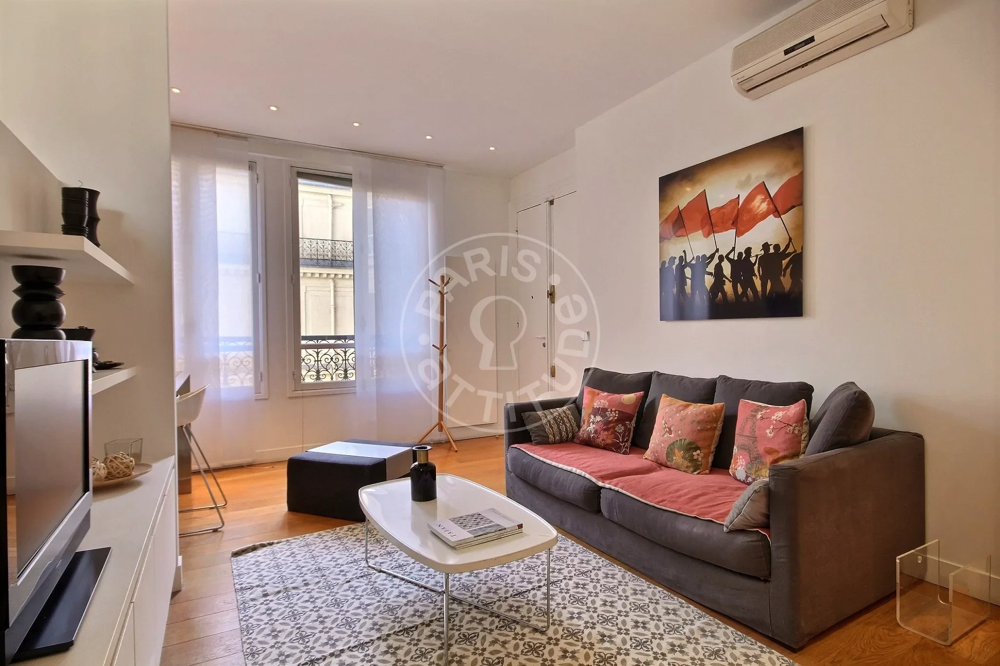Flat Rue du Vieux Colombier in Paris