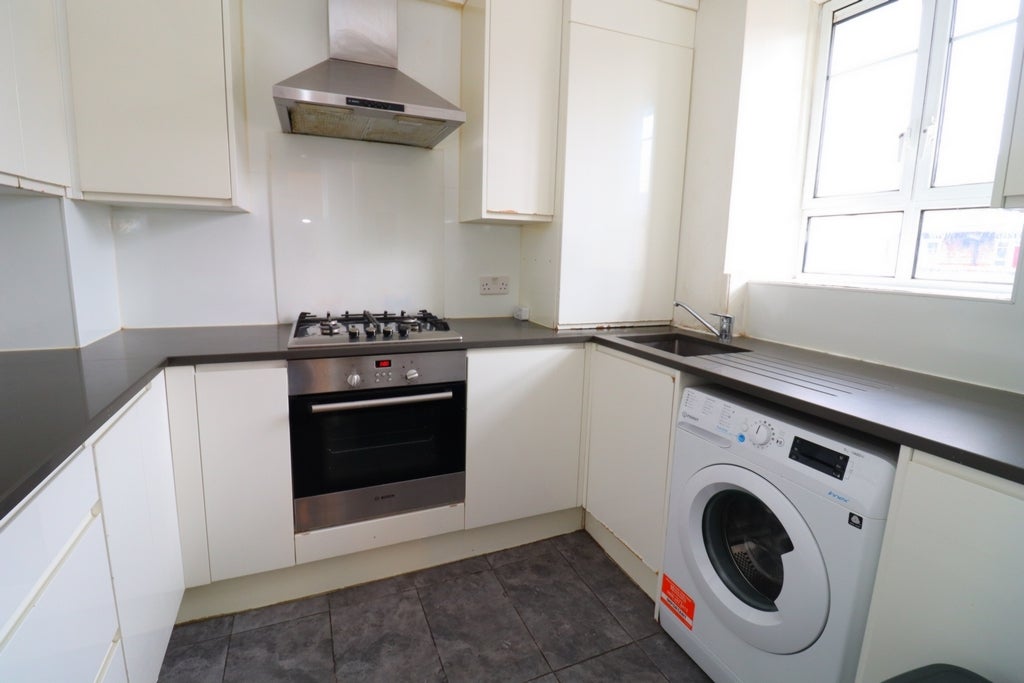 Room Globe Road in Greater London