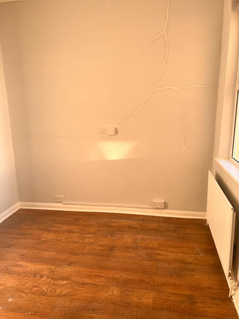 Room London Road in Greater London