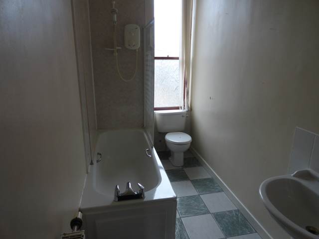 Flat Benvie Road in Dundee