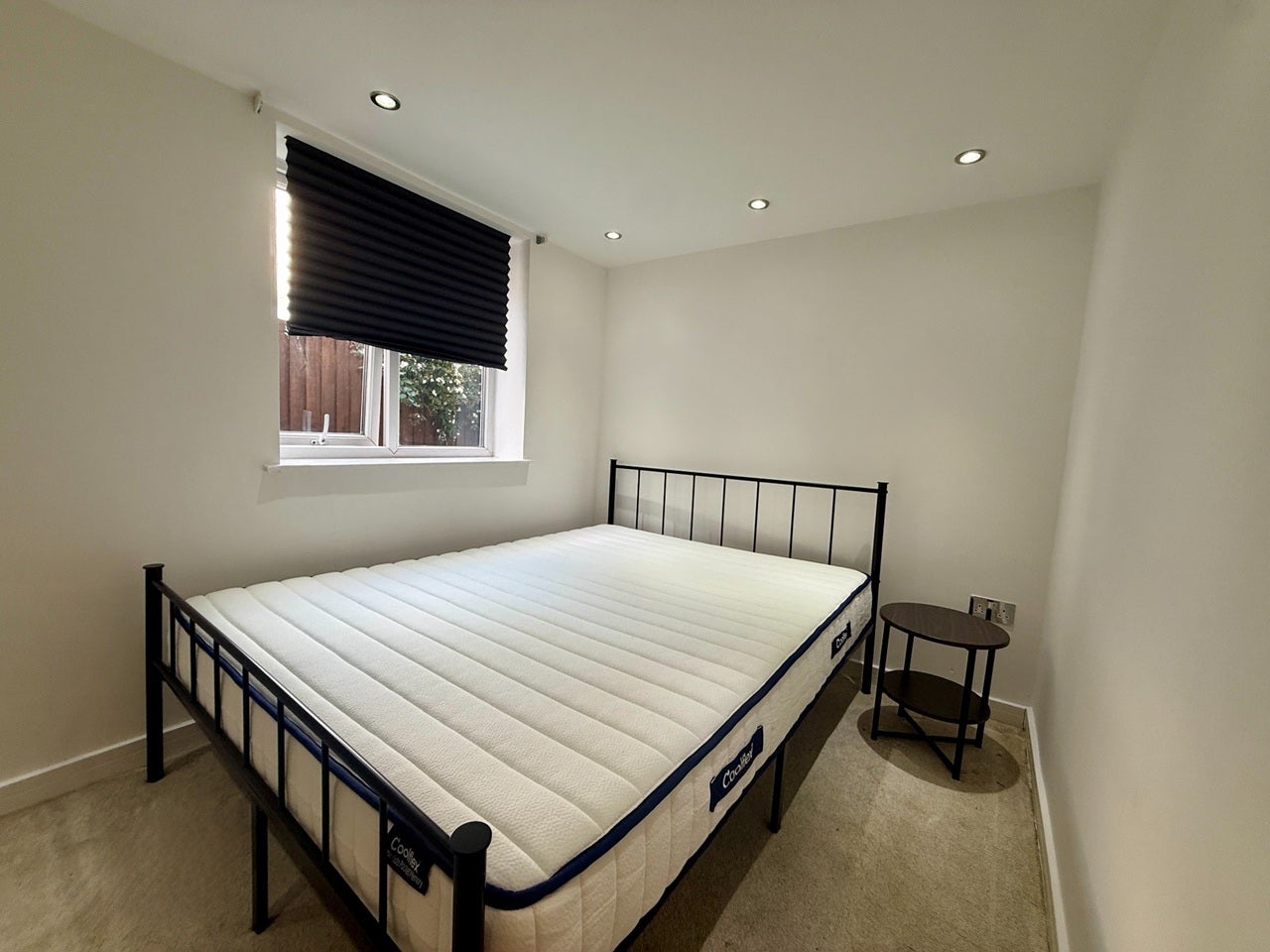 Flat Pentre Place in Cardiff