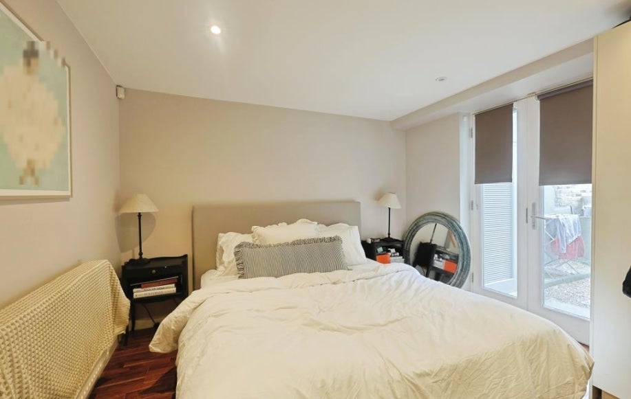 Flat Chesterton Road in London