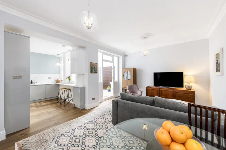 Flat Castle Lane in City of Westminster