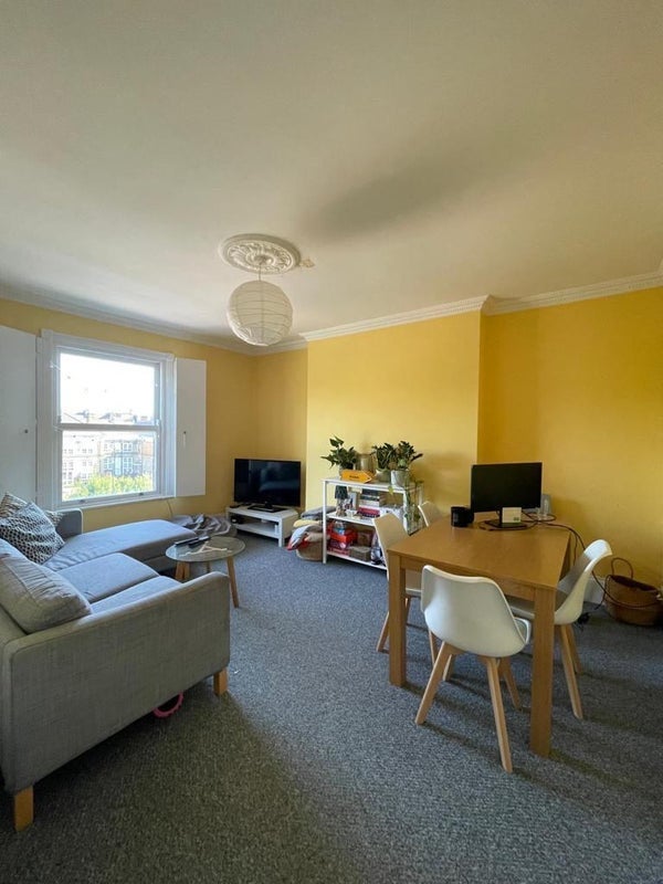 Room Drayton Park in Greater London