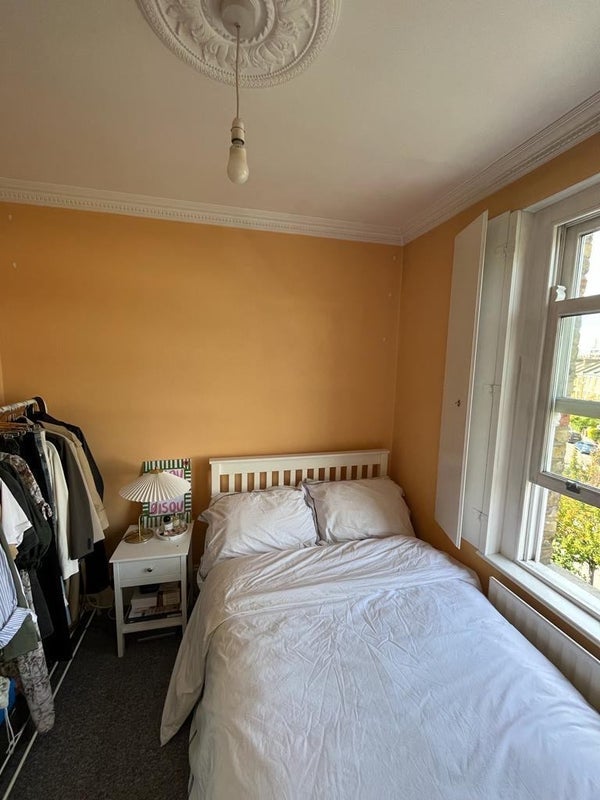Room Drayton Park in Greater London