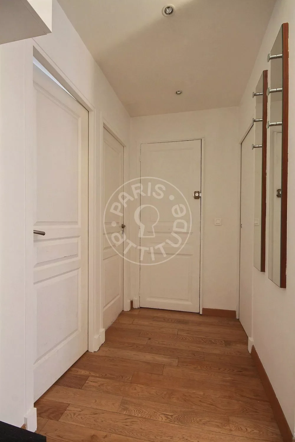 Flat Rue Fustel de Coulanges in Paris