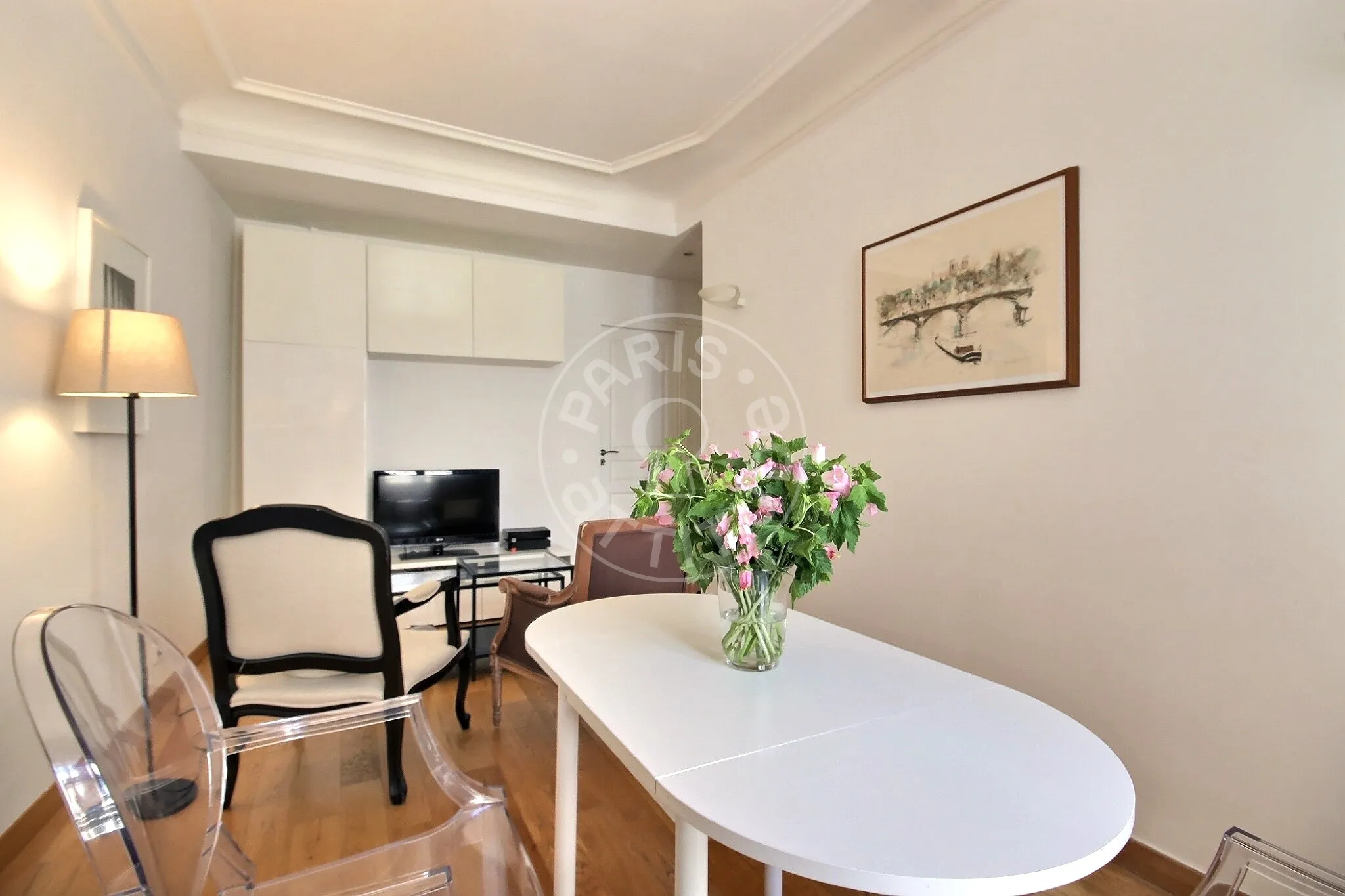 Flat Rue Fustel de Coulanges in Paris