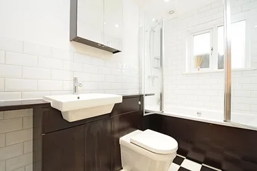 Flat Flaxman Road in London