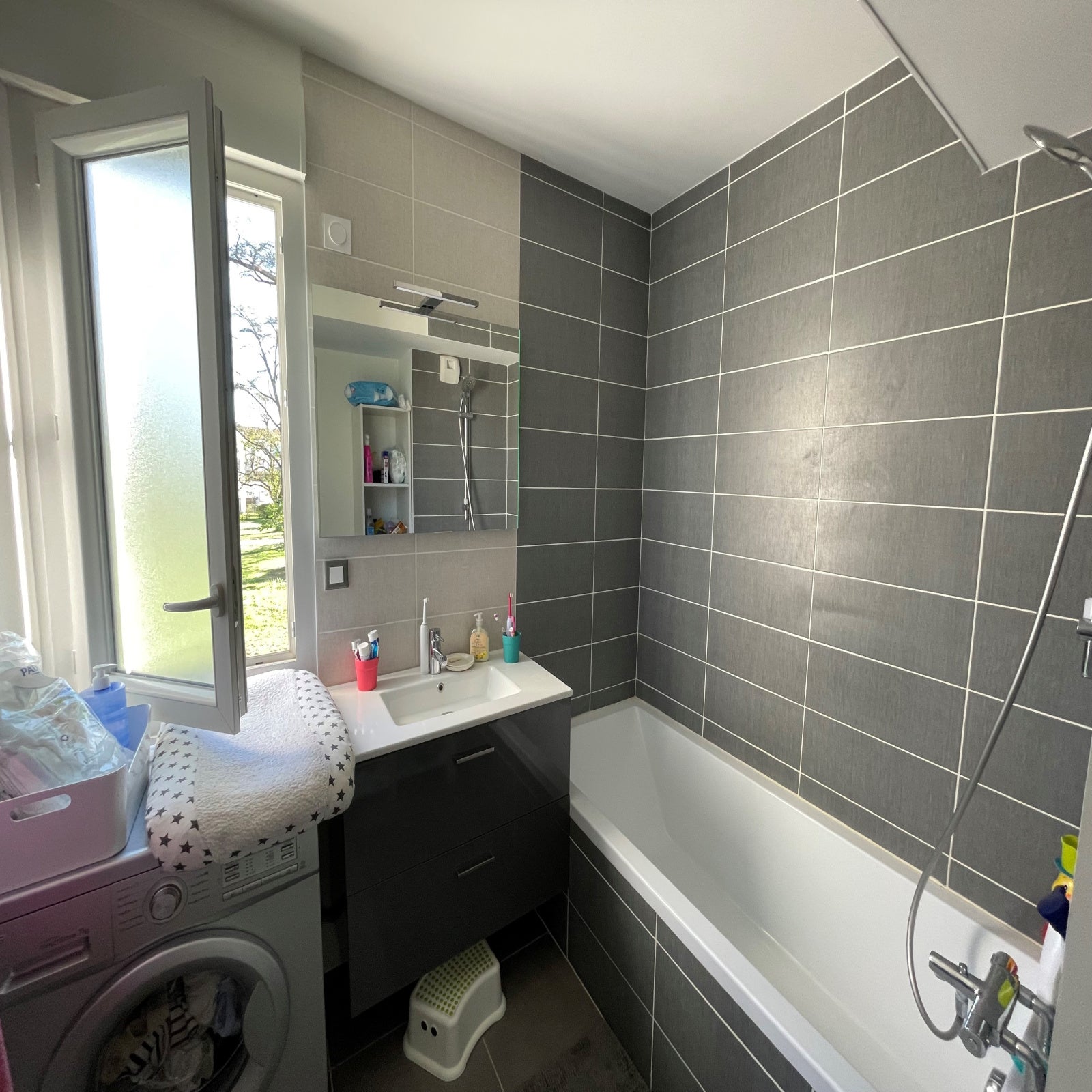 Appartement Rue Henri Drevon à Meyzieu