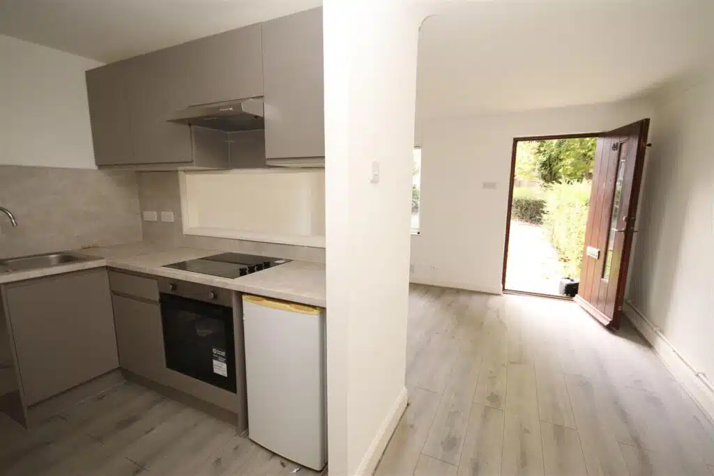Flat Heatherbank Close in Greater London