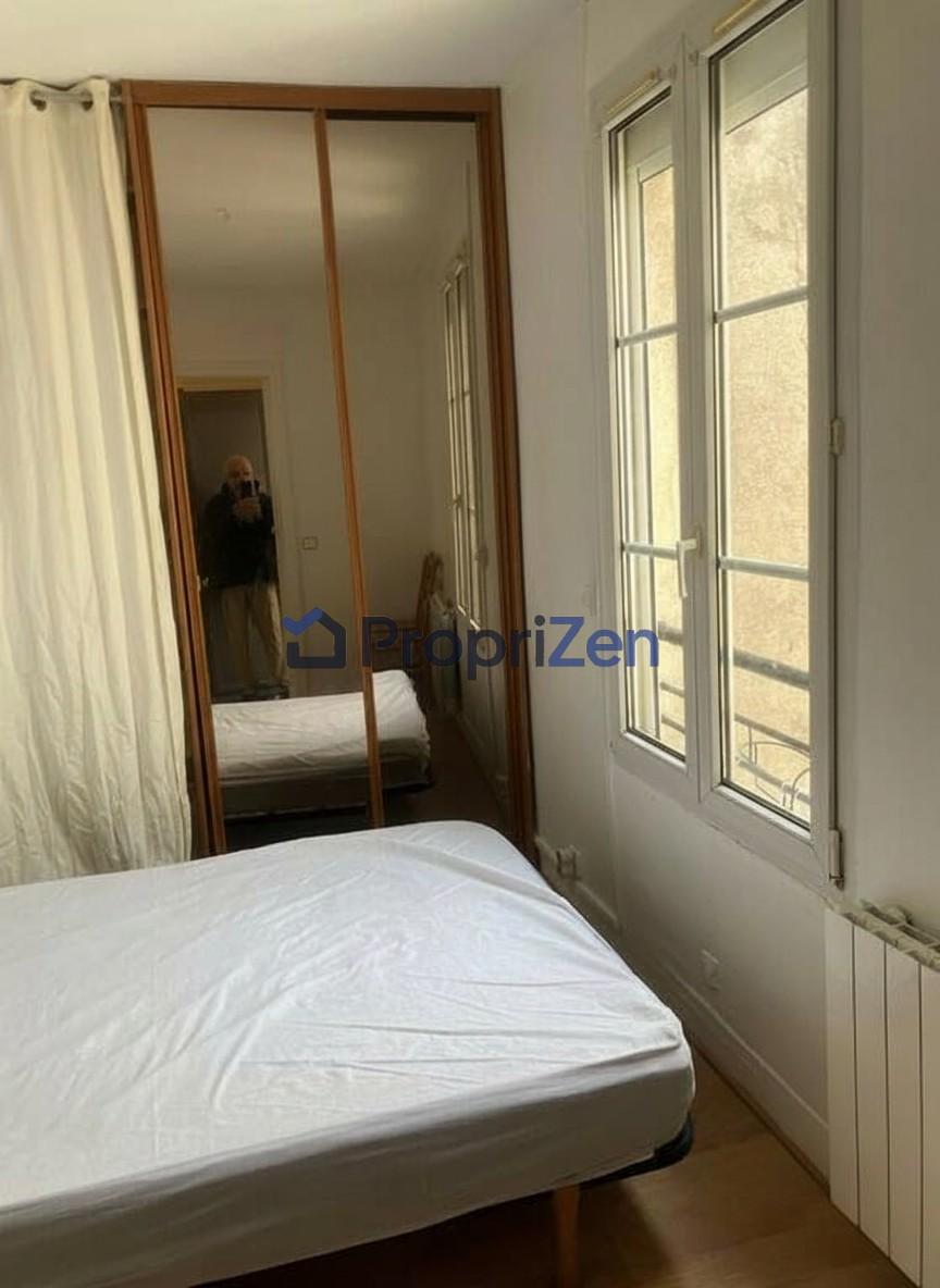 Flat Rue de Charenton in Paris