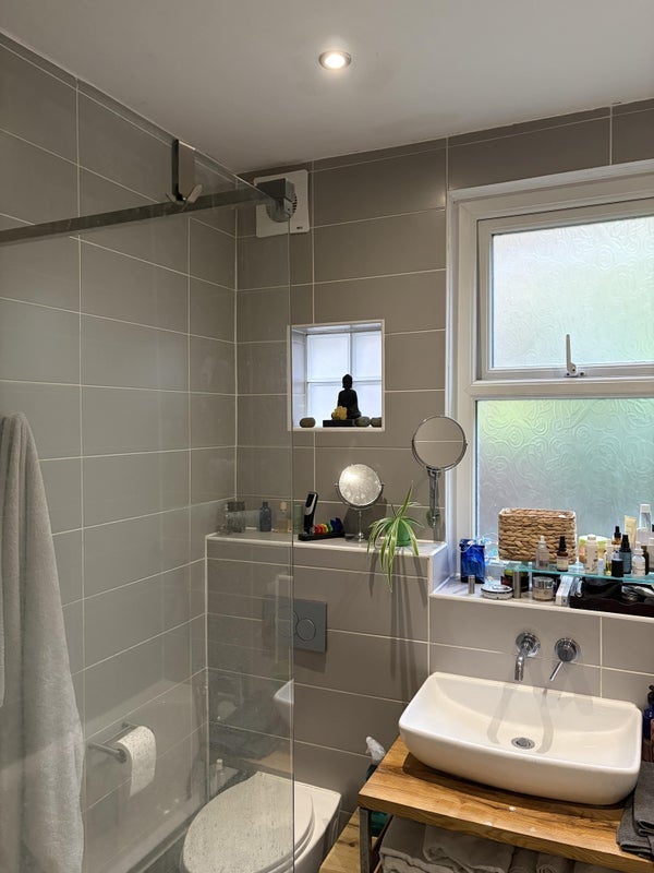 Room Blyth Road in Greater London