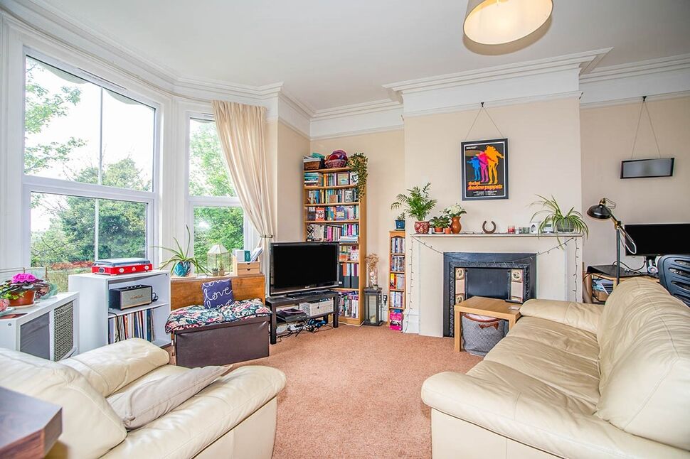 Flat Maidstone Road in Chatham