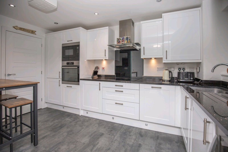 Room Skylark Drive in Keynsham
