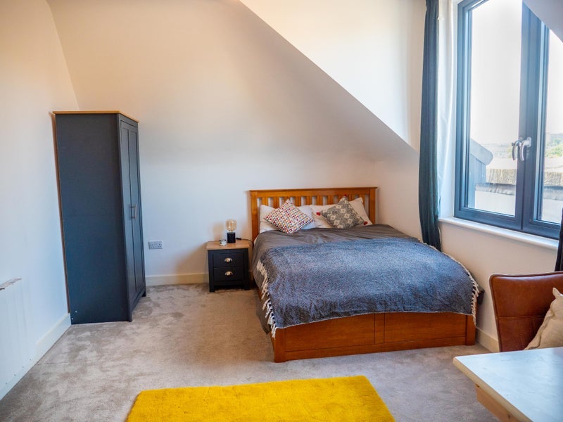 Room Stokes Croft in Bristol
