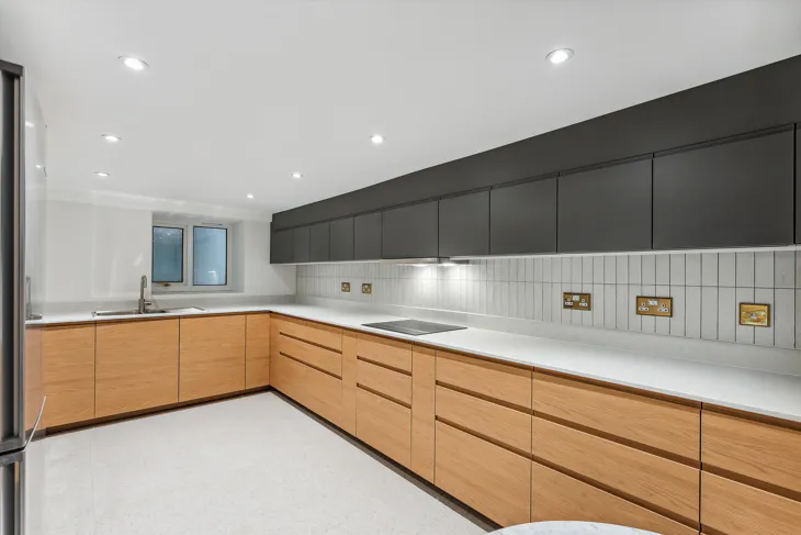 Flat Hyde Park Gardens in City of Westminster