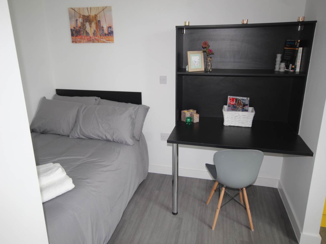 Room Priestley Street in Sheffield