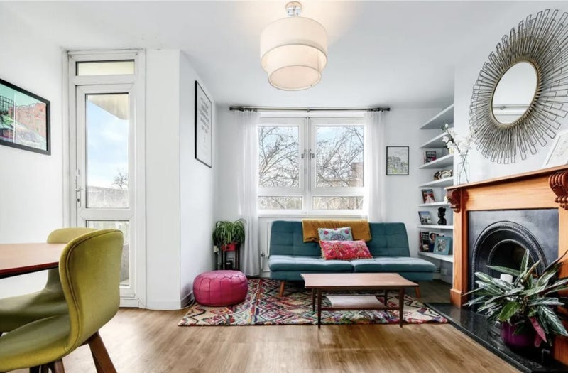 Flat Sewardstone Road in Greater London