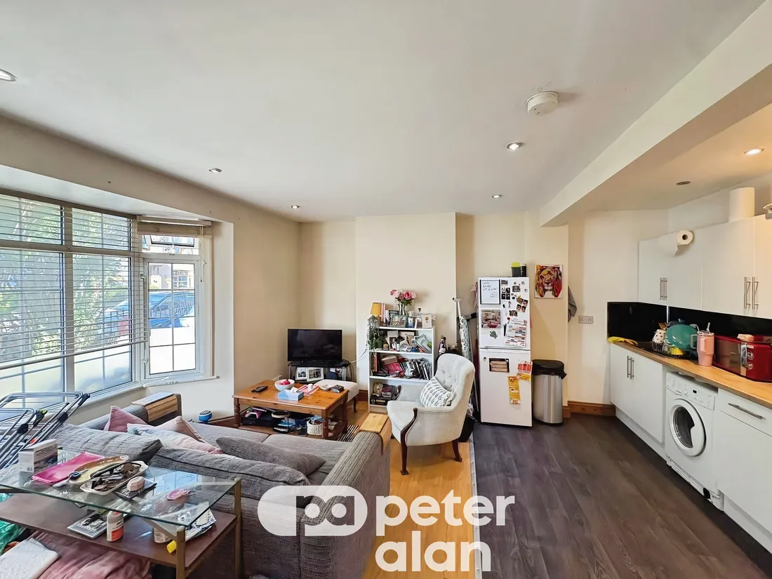 Flat Sanquhar Street in Cardiff