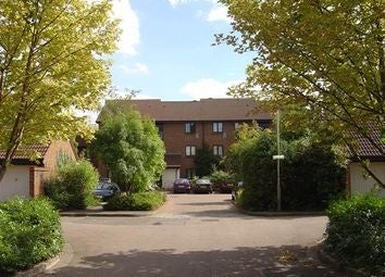 Flat Braybourne Drive in Greater London