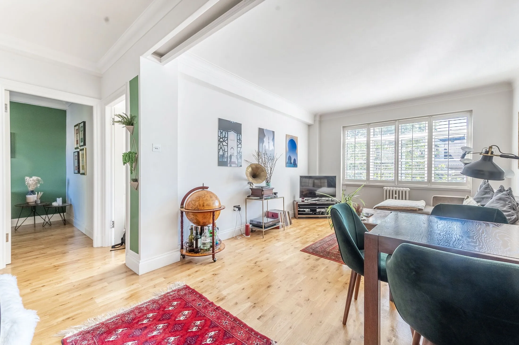 Flat Old Brompton Road in Greater London