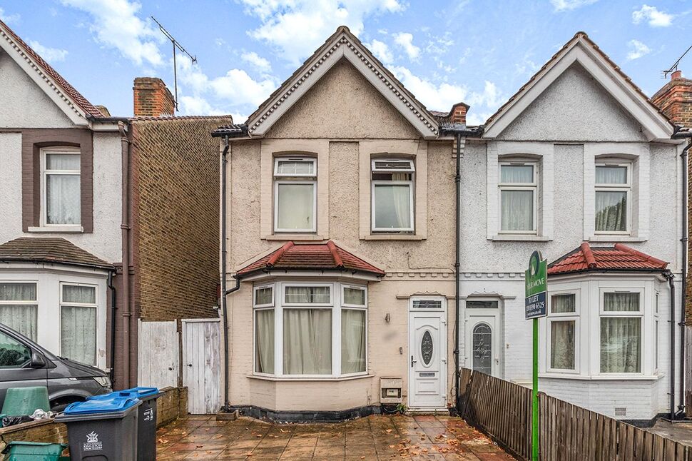 House Kingston Road in Greater London