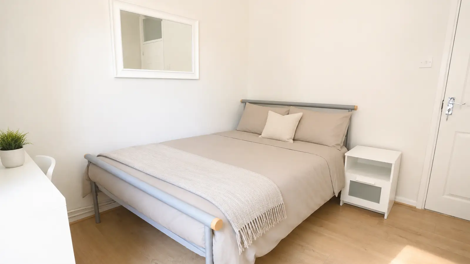 Room Blackwall Tunnel Northern Approach in Greater London