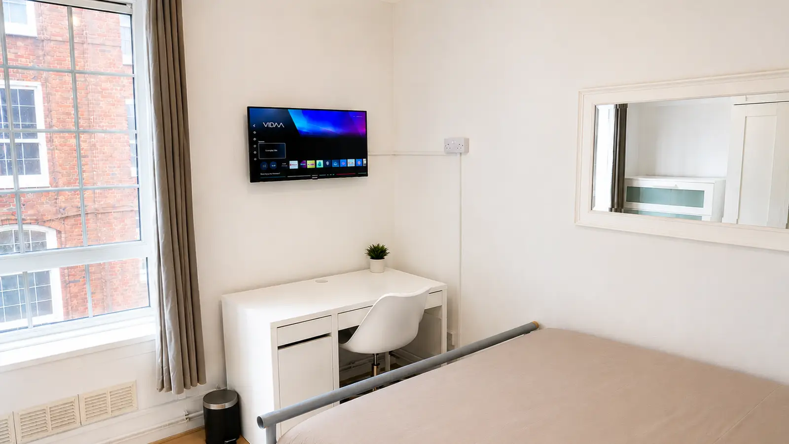 Room Blackwall Tunnel Northern Approach in Greater London
