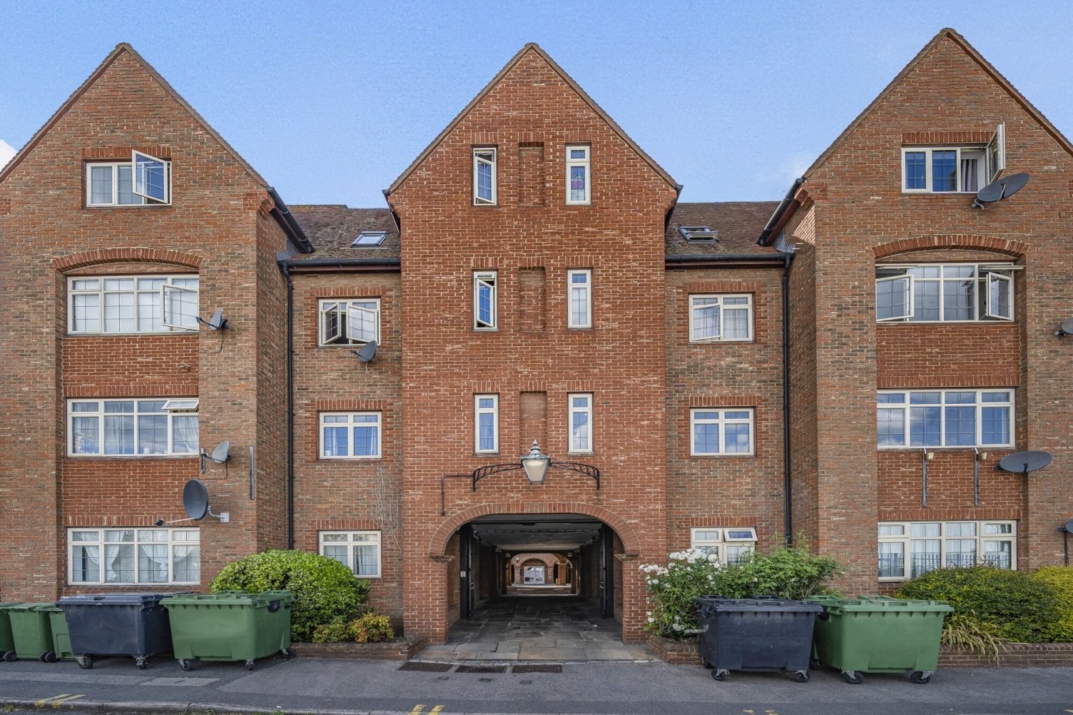 Flat Hythe Street in Dartford
