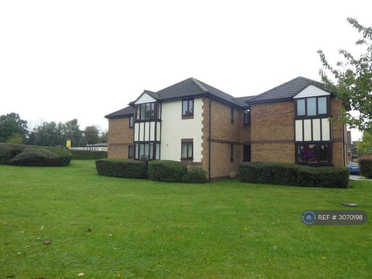 Flat Laurel Fields in Hertsmere
