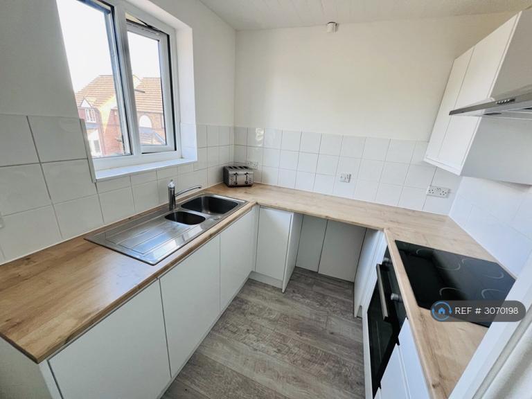 Flat Laurel Fields in Hertsmere