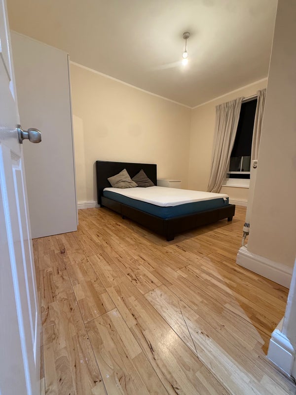 Room Evelyn Street in Greater London