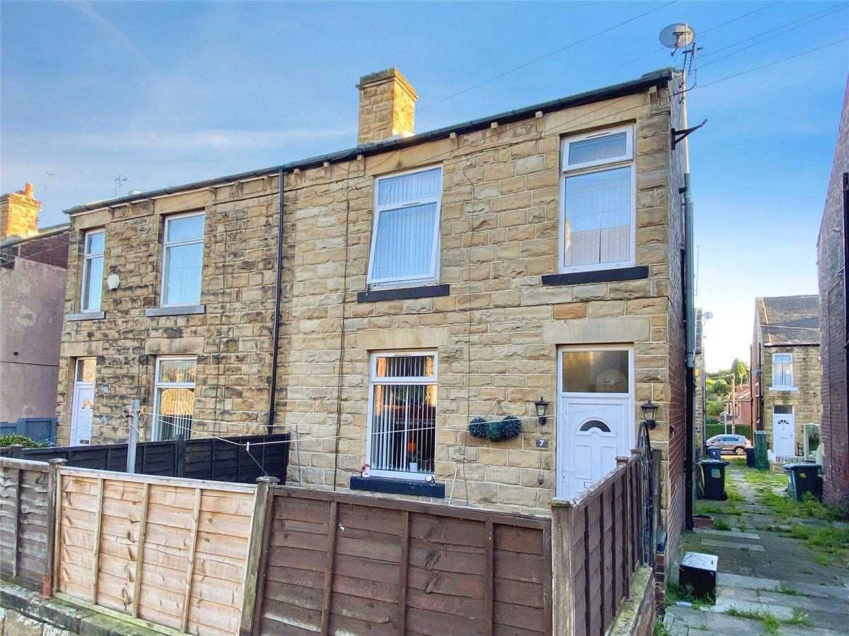 House Colbeck Row in Dewsbury