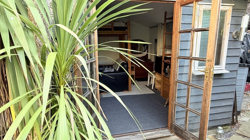 Room Broxted Road in Greater London