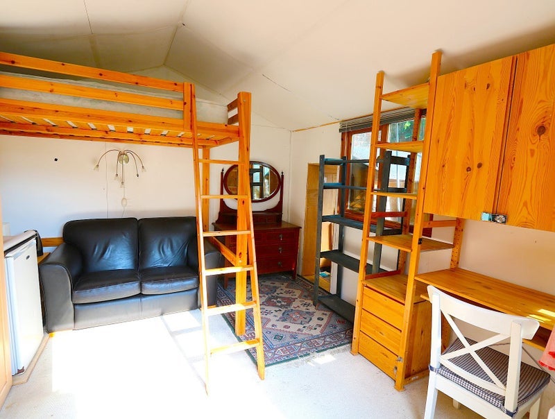Room Broxted Road in Greater London