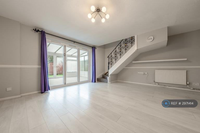 House Lombardy Way in Hertsmere