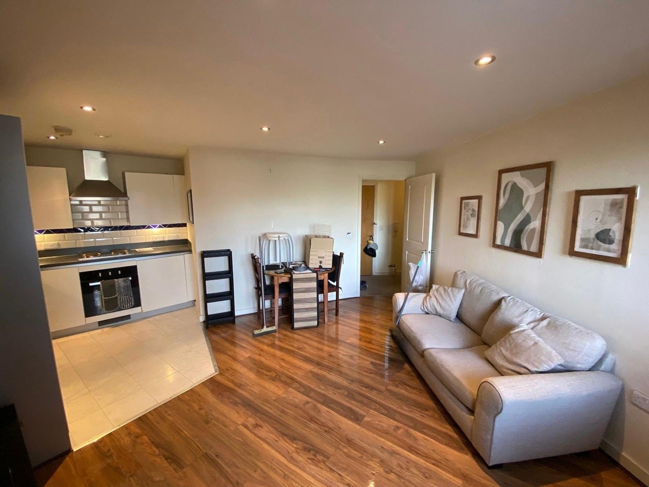 Flat Weir Road in Greater London