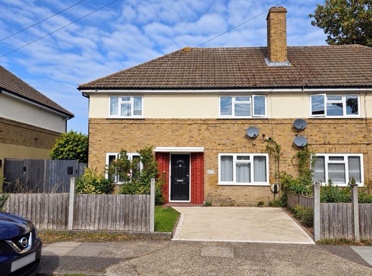 Flat Kennet Road in Greater London