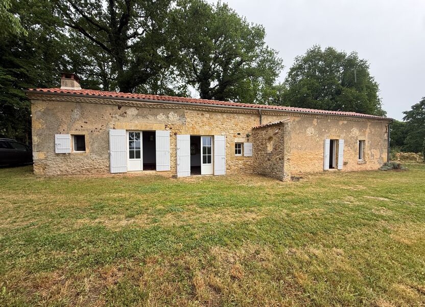 House Avenue des Martyrs de la Résistance in Mouleydier