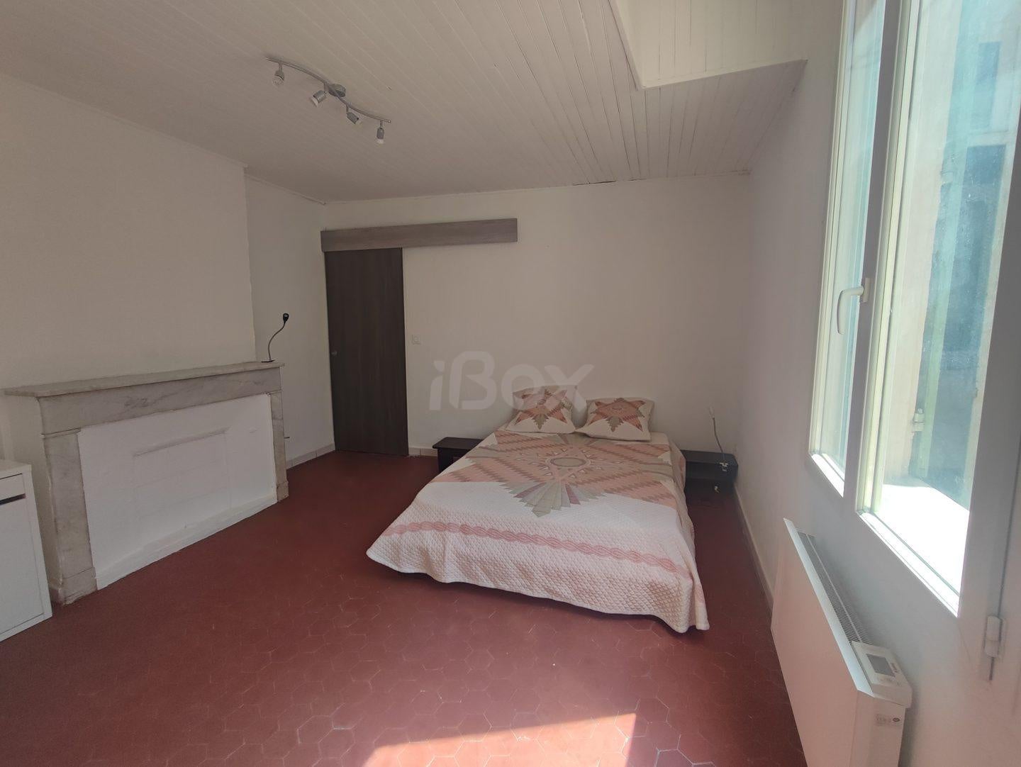 Flat Cours Lafayette in Toulon