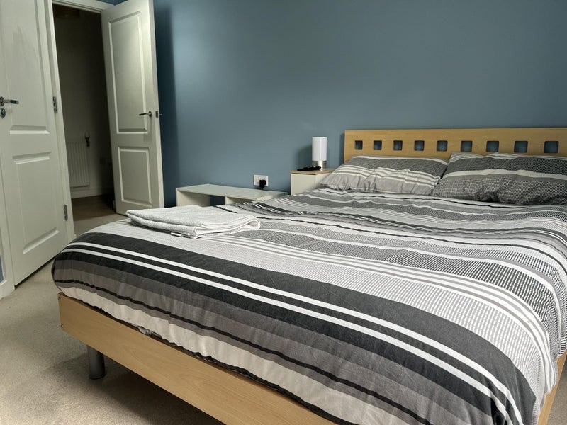 Room Garratt Lane in Greater London